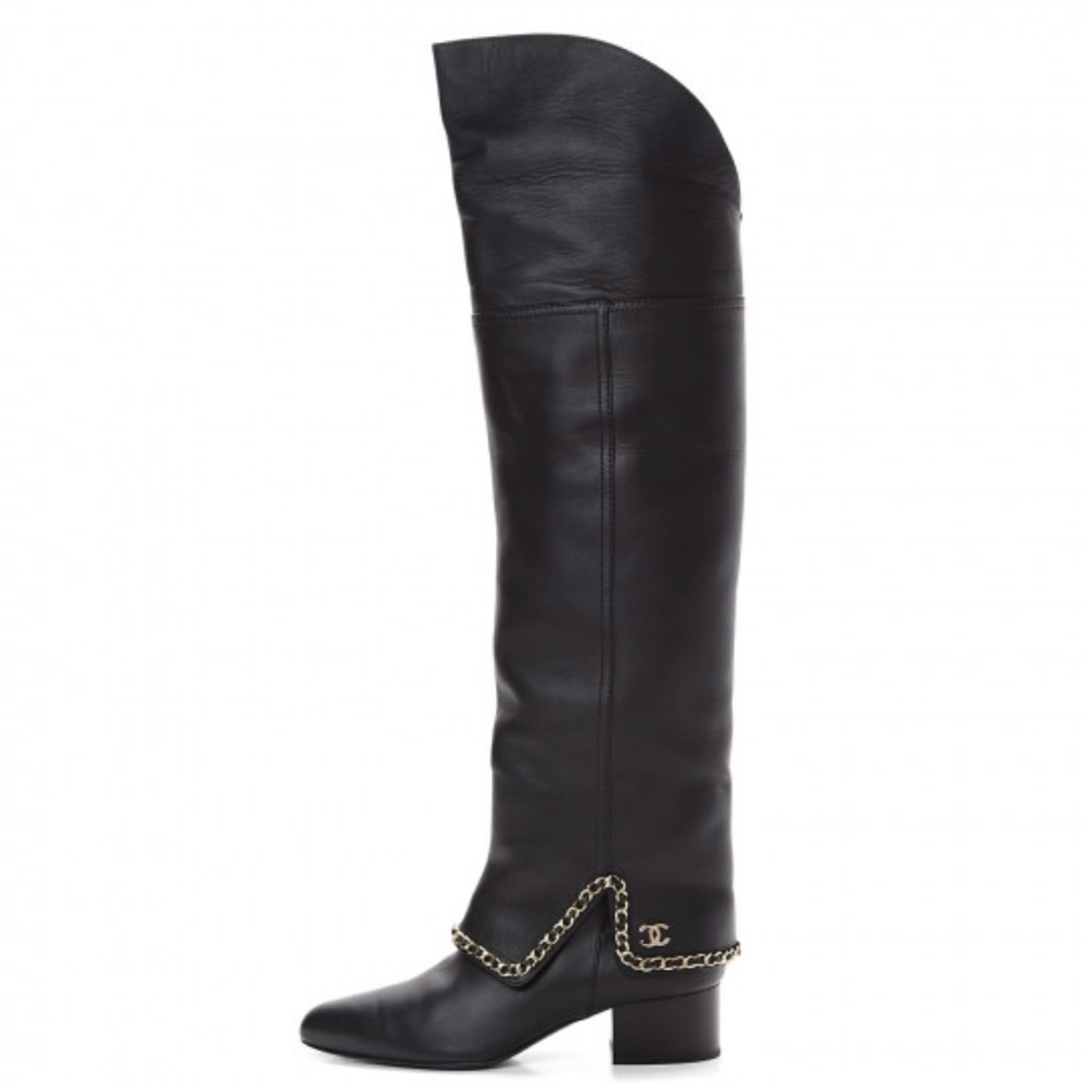 CHANEL Calfskin Knee High Chain Detail Black CC Interlocking Leather Boots 40